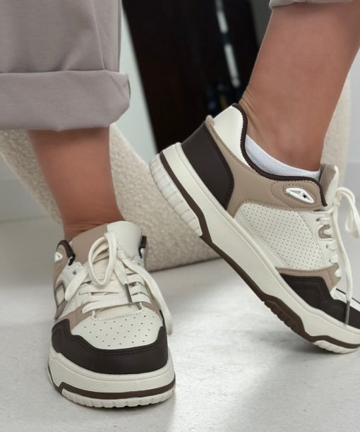 Šokolado spalvos kedai