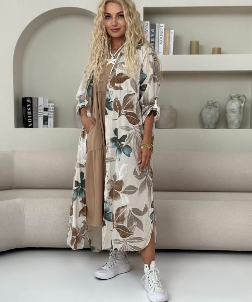 Latte spalvos marškiniai su lapeliais