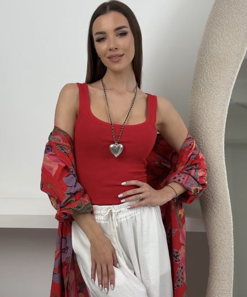 Stulpelio rašto raudona palaidinė