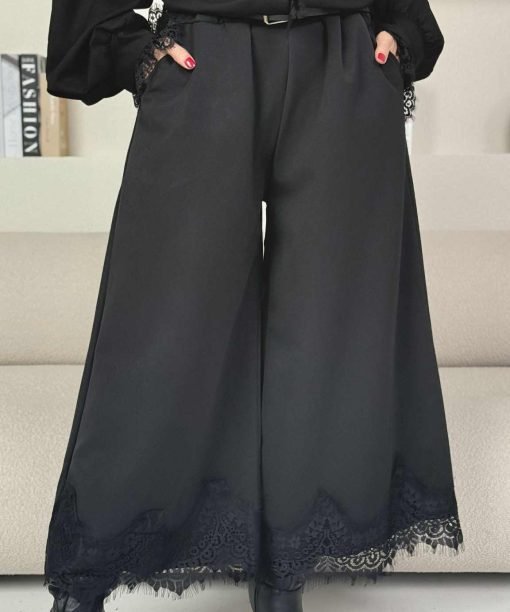 Kelnės "Nėrinukai apačioje", juoda spalva