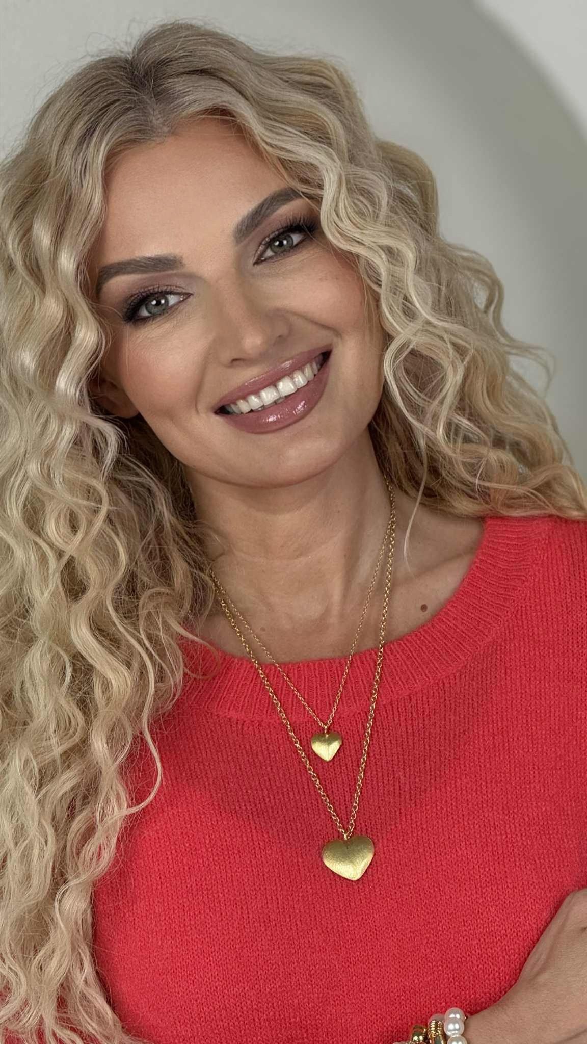 Kaklo papuošalas "Dvi širdelės", aukso spalva