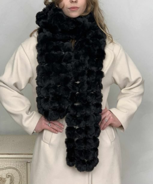 Kailinis šalikas „Gniūžtės, juoda spalva