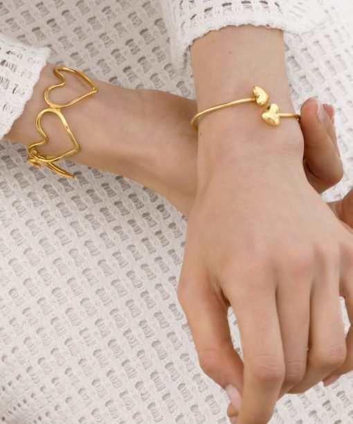 Alternative view of Apyrankė "Dvi širdelės"