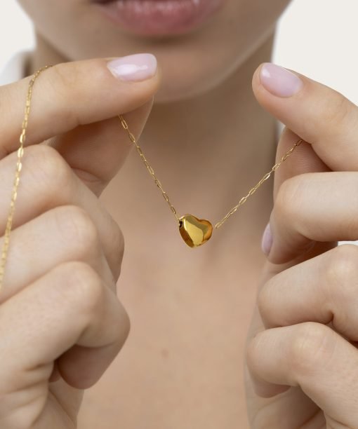 Alternative view of Kaklo papuošalas “Maža širdelė ant grandinėlės”, aukso spalva